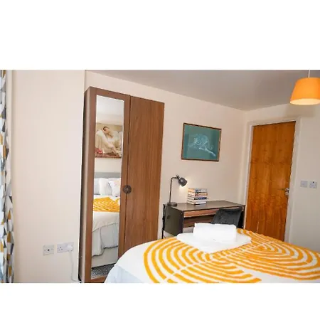 Dreaminstyle The Gatehaus *