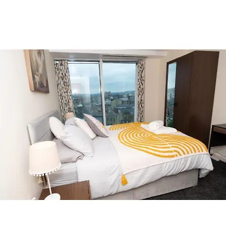 Dreaminstyle The Gatehaus