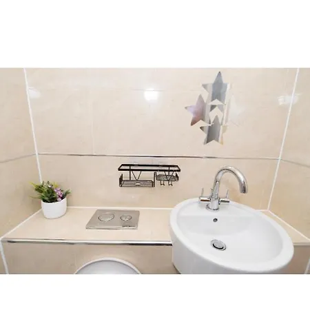 Dreaminstyle The Gatehaus * Bradford (West Yorkshire)