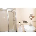 Apartment Dreaminstyle The Gatehaus